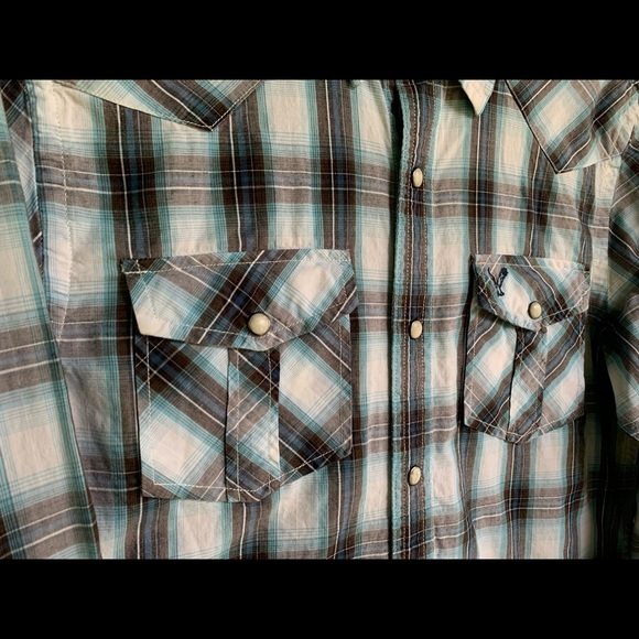 Pearl Snap Button Western Shirt - Picture 2 of 3